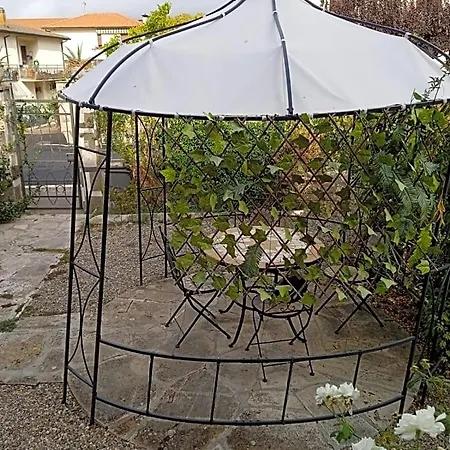 Alojamento de Acomodação e Pequeno-almoço L Ortensia Bolsena